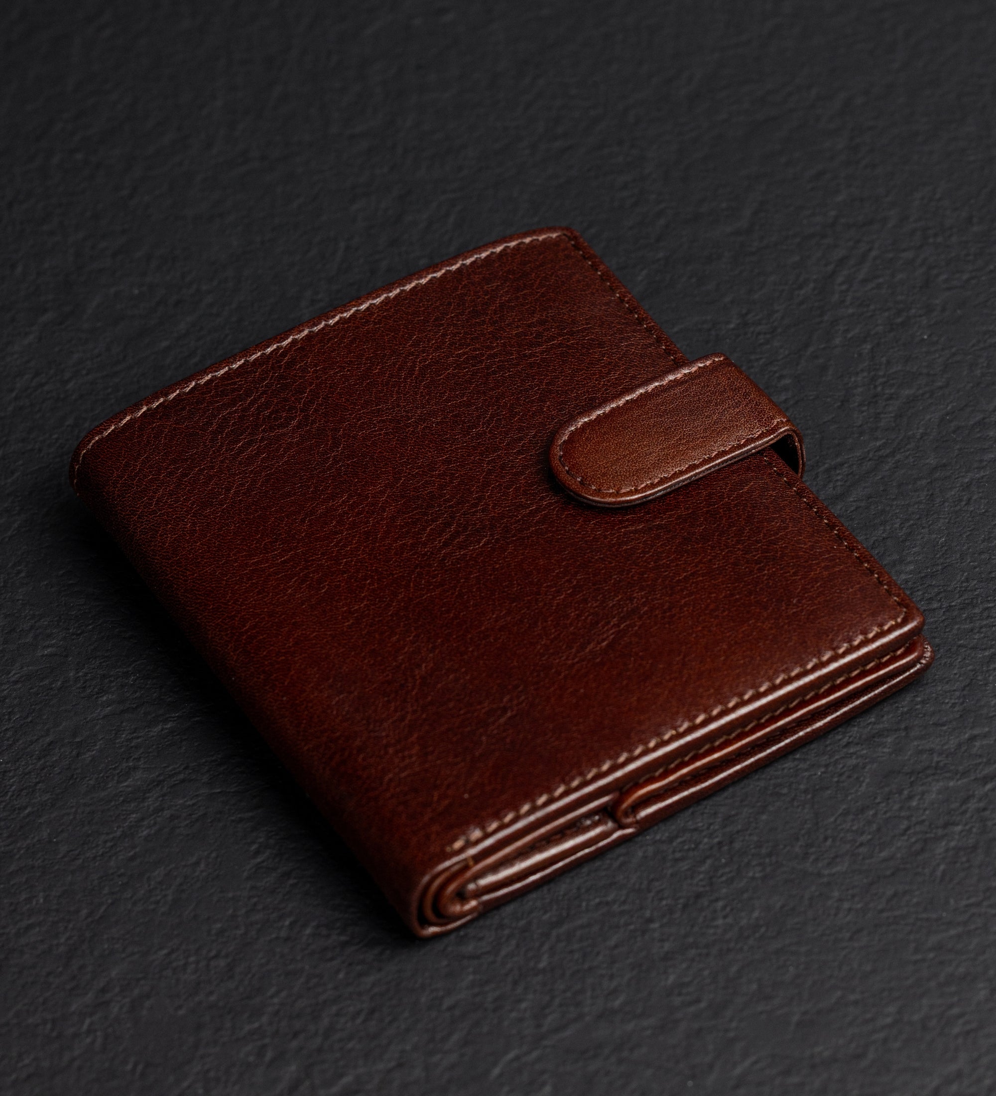 Portefeuille à deux volets en cuir avec fermeture à pression Ironweed