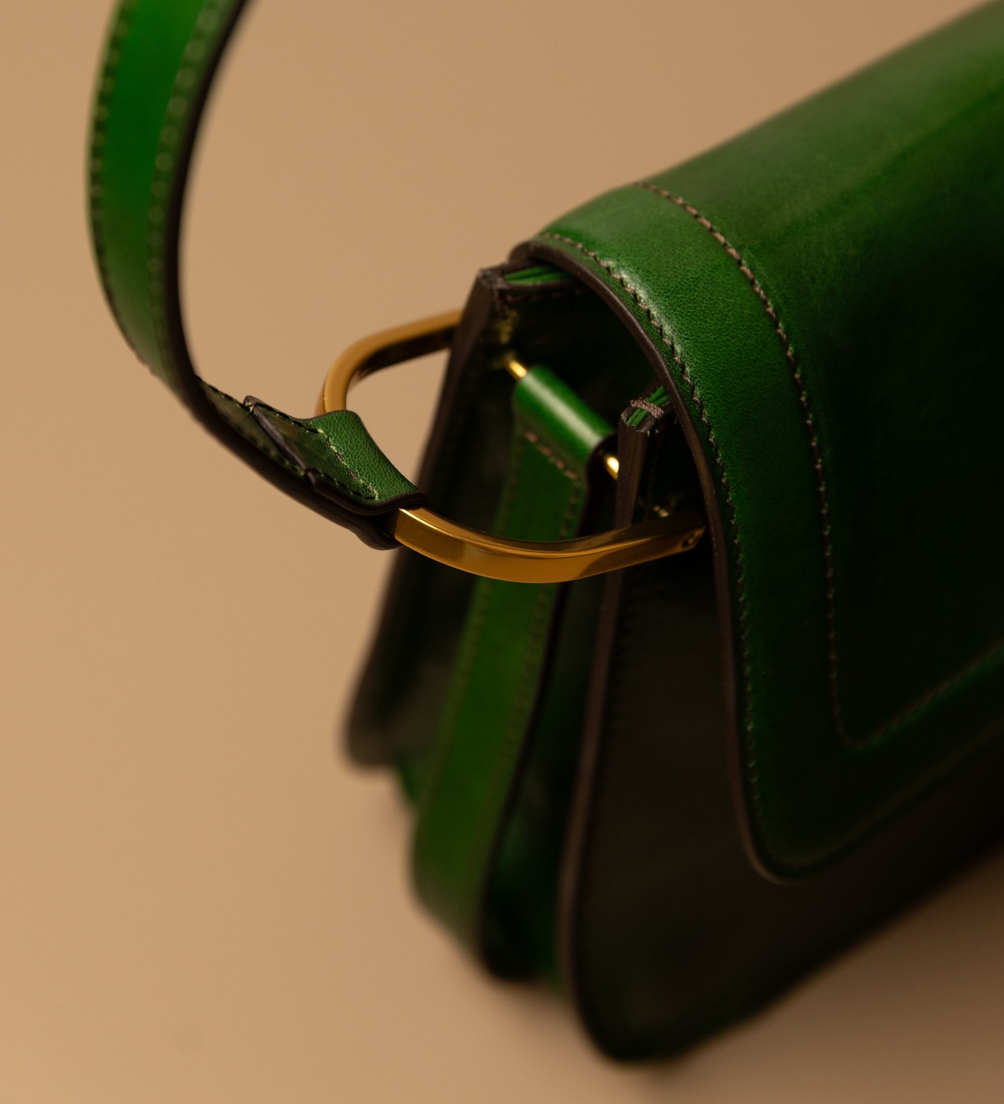 Sac à rabat en cuir pour femme Possession