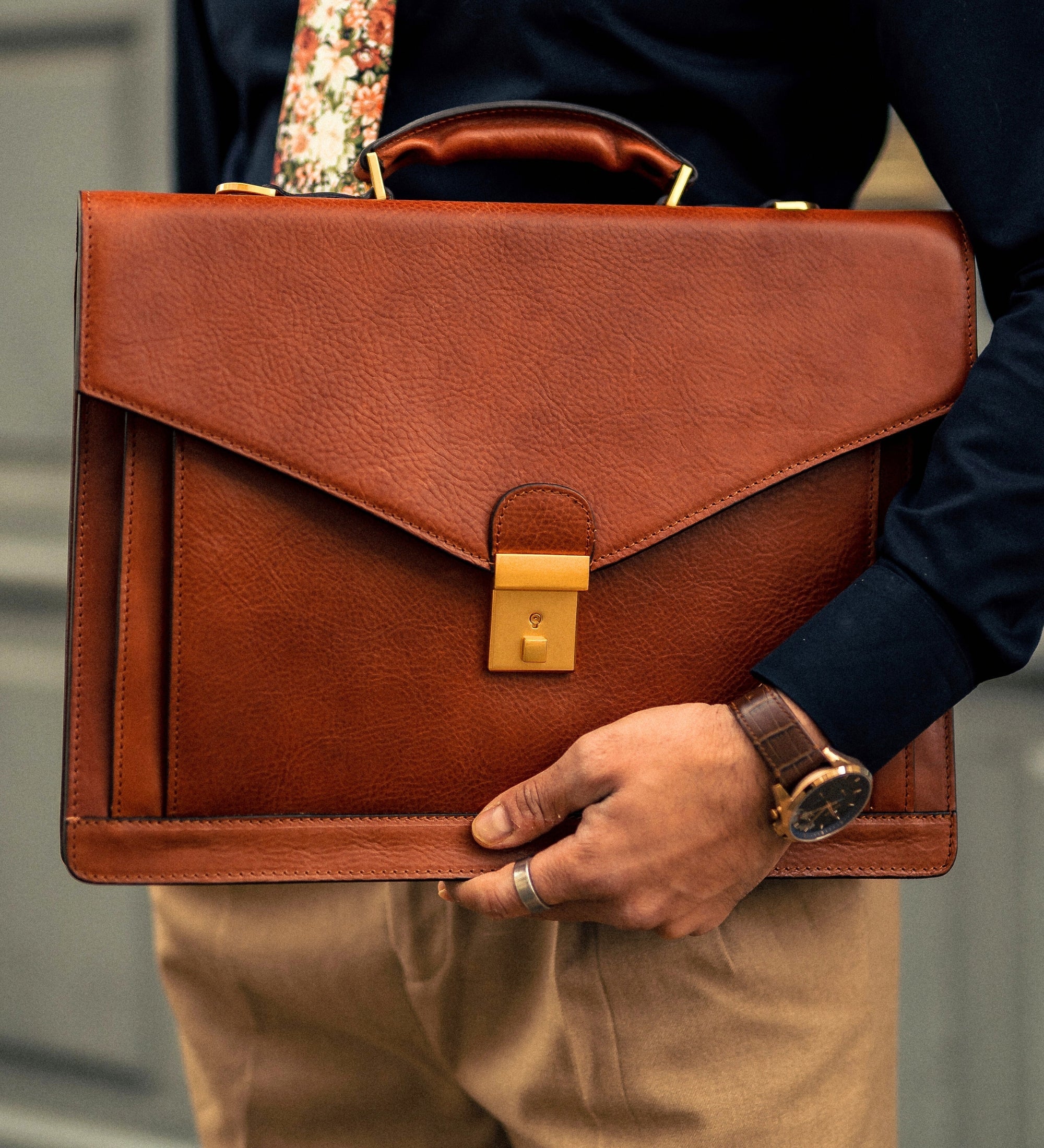 Mallette en cuir au design classique The Magus