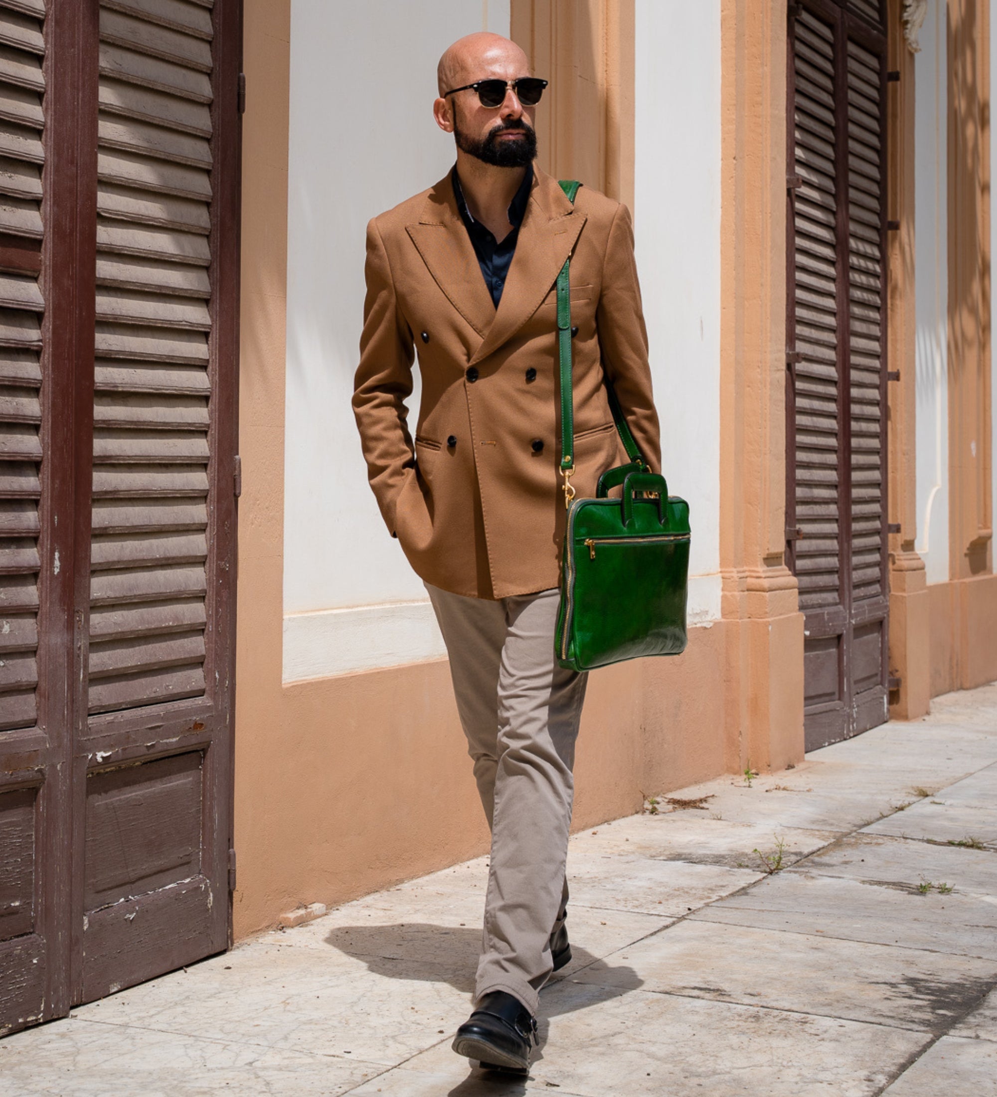 Sacoche pour ordinateur portable en cuir Brave New World