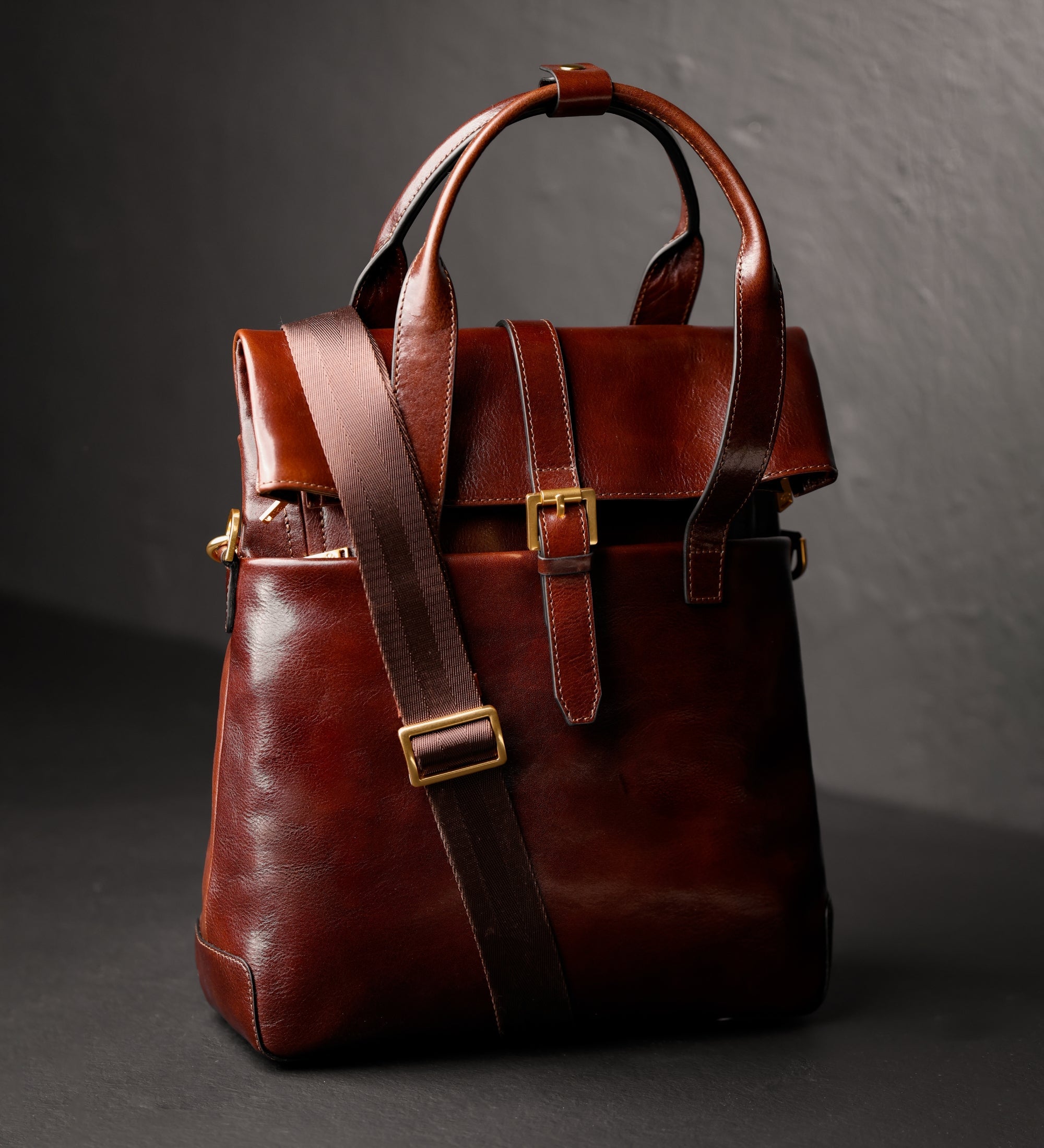 Sac à dos convertible à bandoulière en cuir pour femme The Awakening