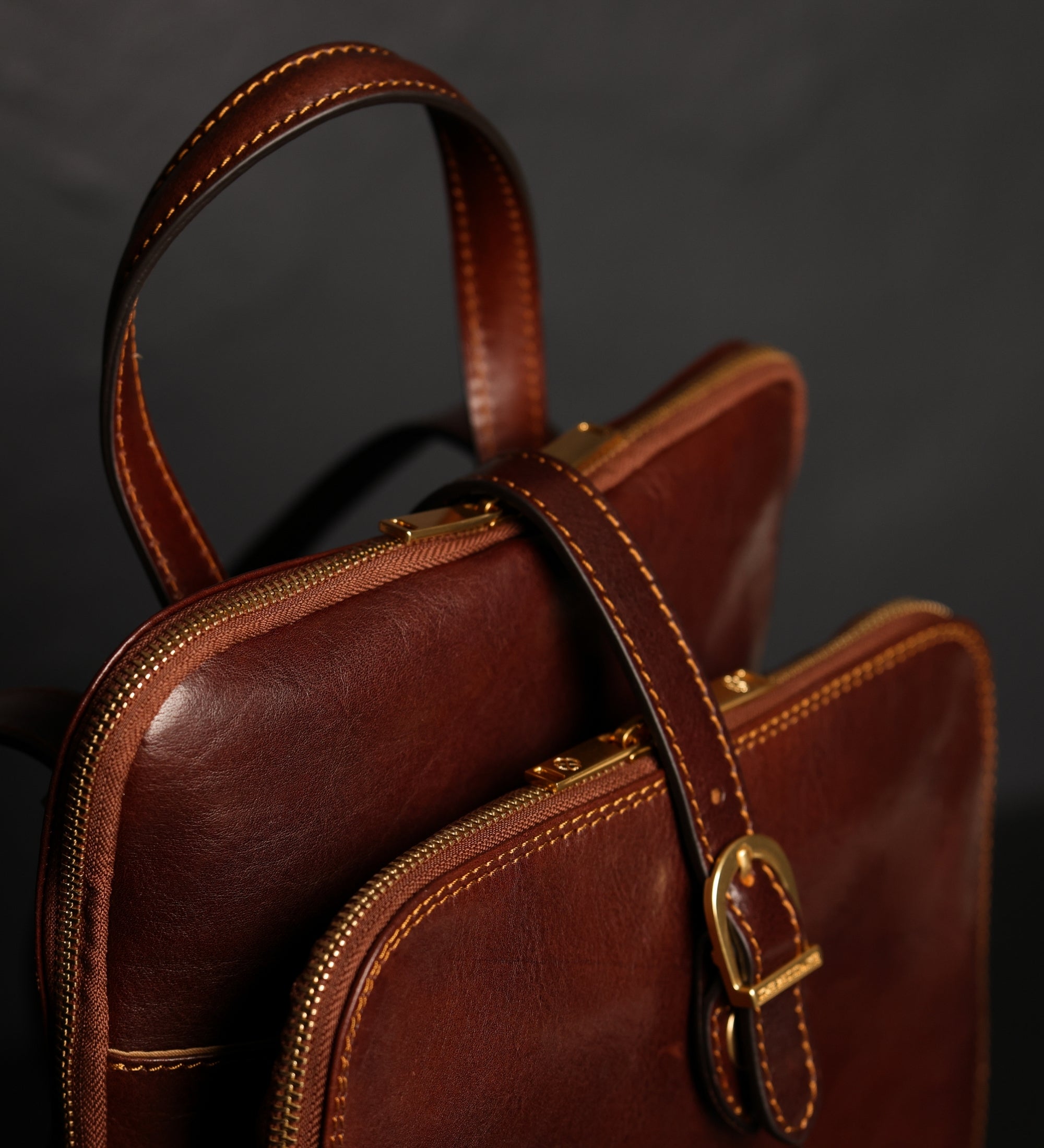 Sac à dos convertible à bandoulière en cuir pour femme Clarissa