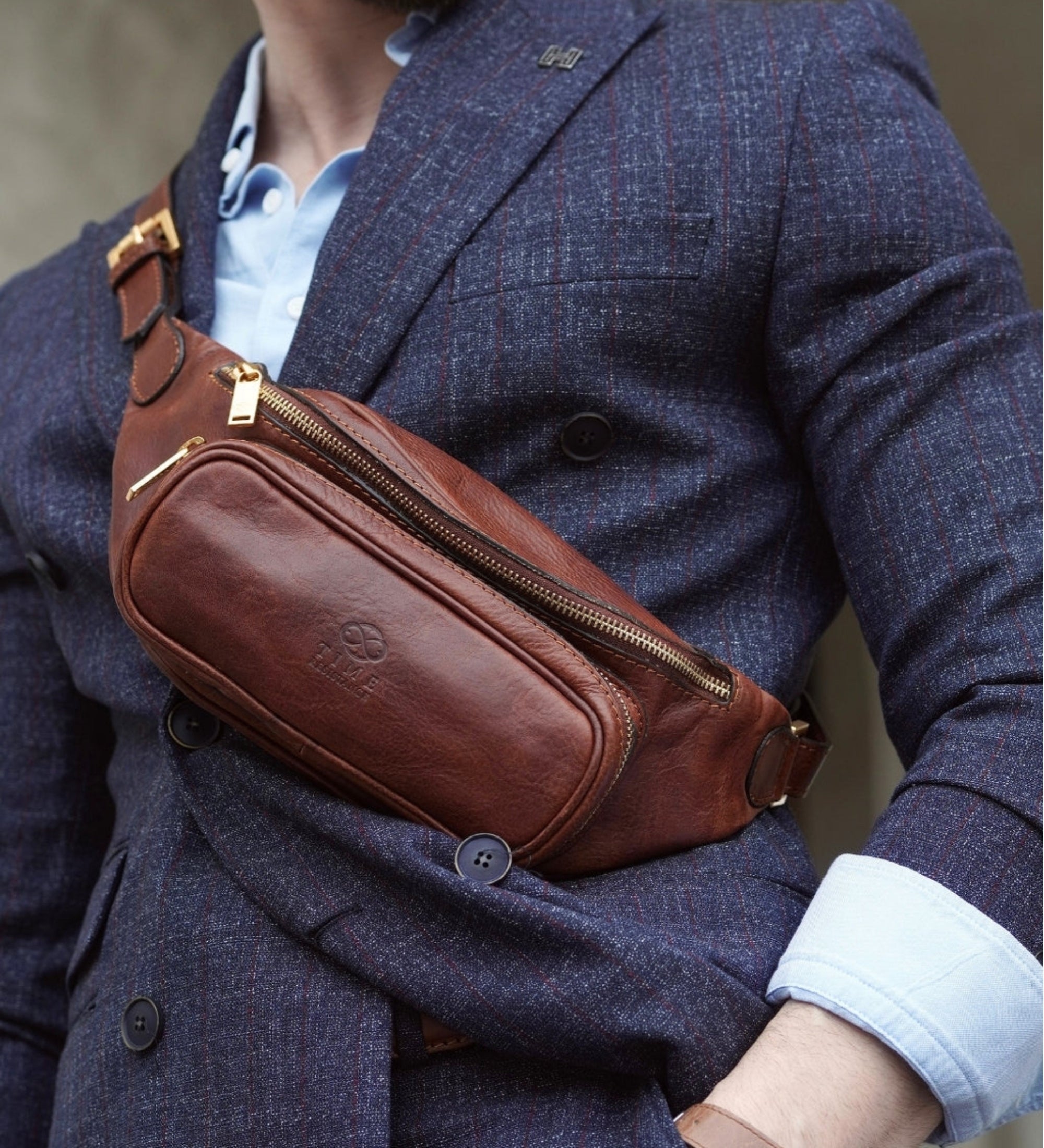 Sac banane à bandoulière en cuir Independent People