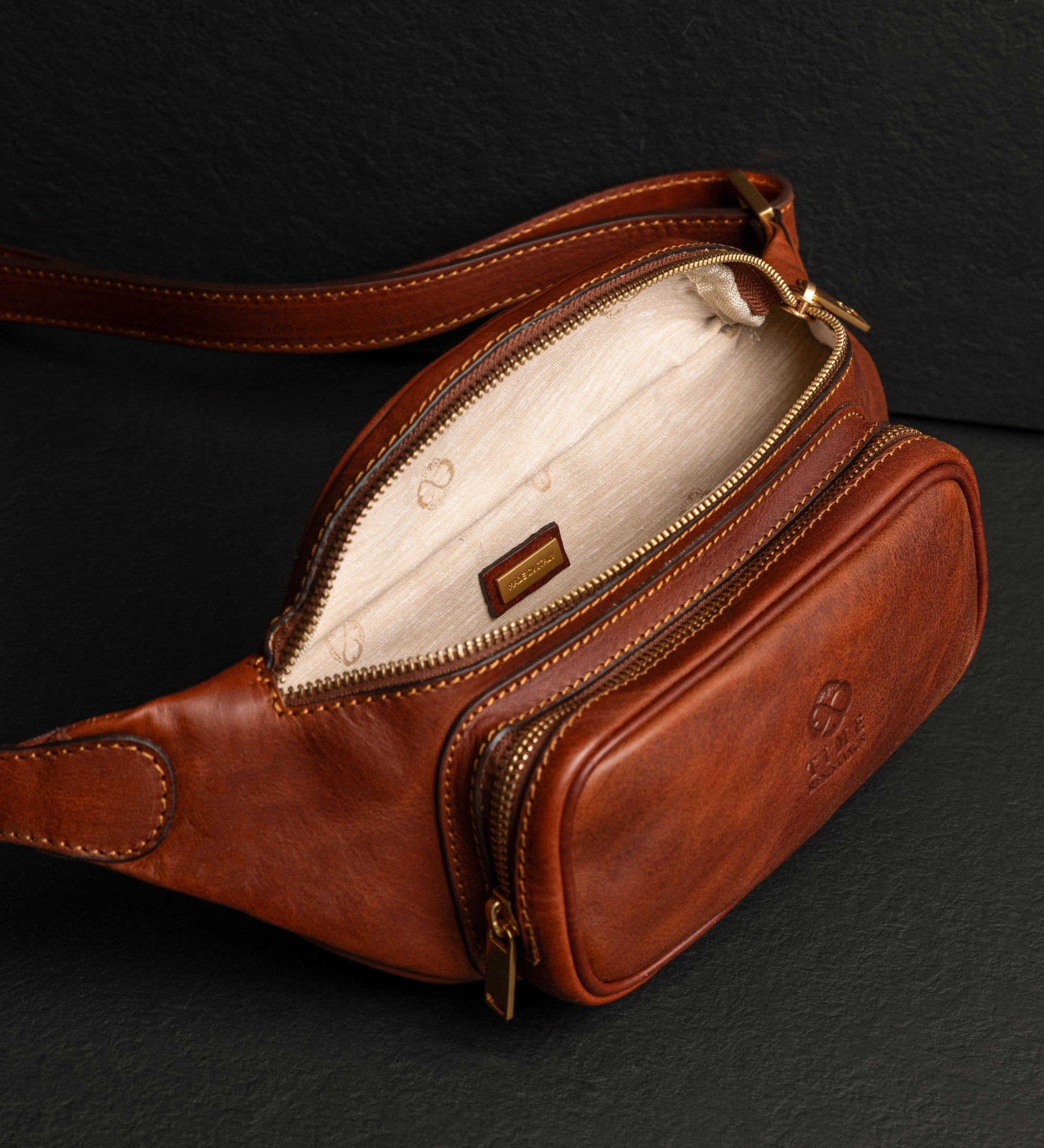 Sac banane à bandoulière en cuir pour femme Independent People
