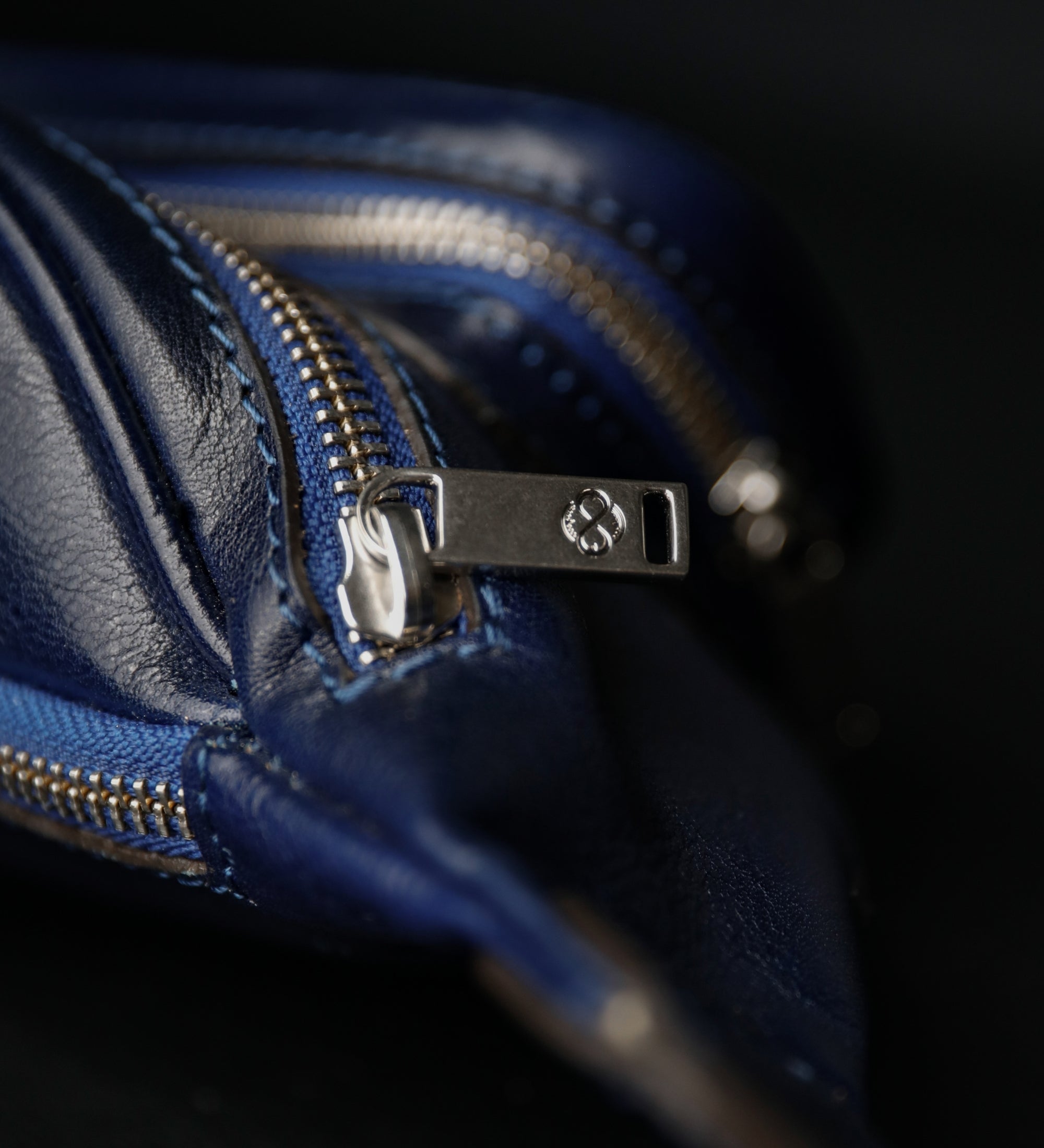 Sac banane à bandoulière en cuir pour femme Independent People
