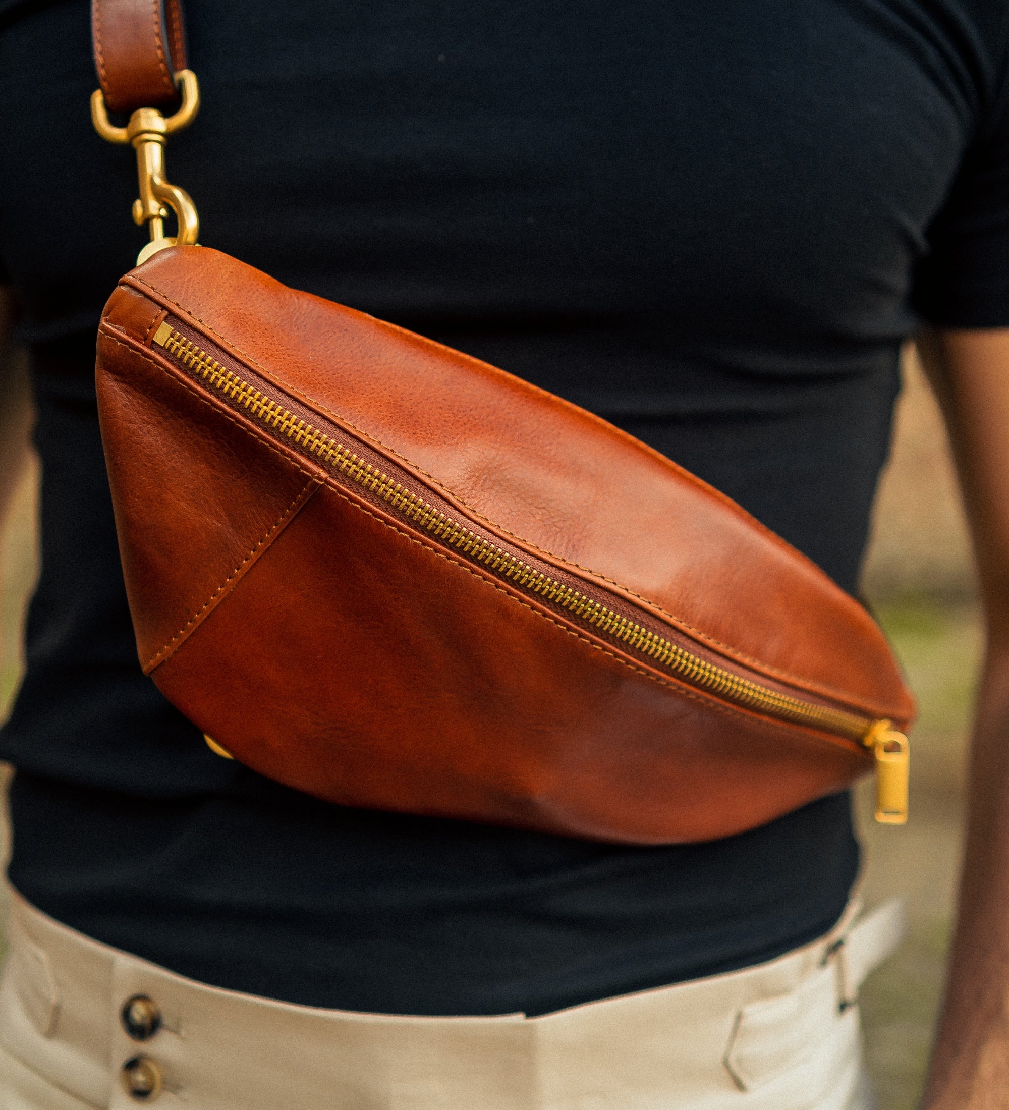 Sac de poitrine en cuir Tales of the City
